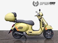 Gebrauchtmotorrad Vespa GTS 300 Super Sport Teilzahlung €59,- Erstbesitz inkl. Topcase