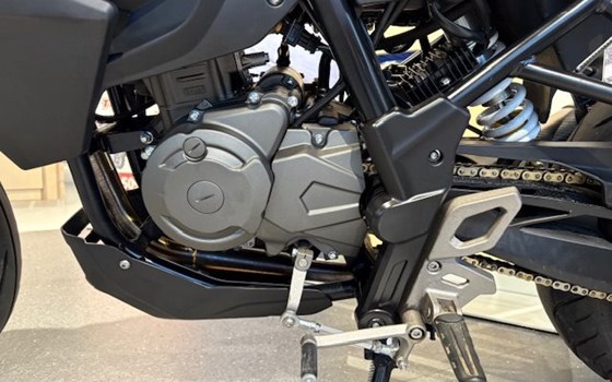 Gebrauchtmotorrad Online Pista 125 R ABS - Bild 10