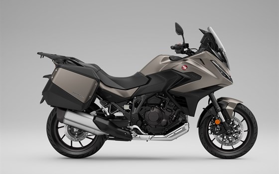 Gebrauchtmotorrad Honda NT1100 - Bild 2