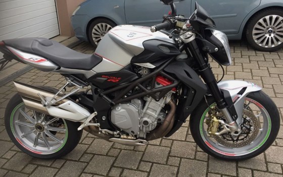 Gebrauchtmotorrad MV Agusta Brutale 1090 R - Bild 1