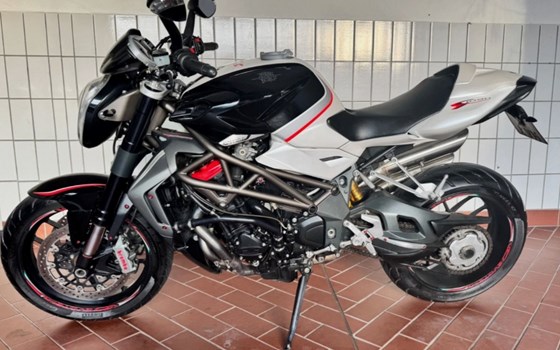 Gebrauchtmotorrad MV Agusta Brutale 1090 RR - Bild 1