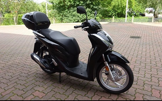 Gebrauchtmotorrad Honda SH125i - Bild 5