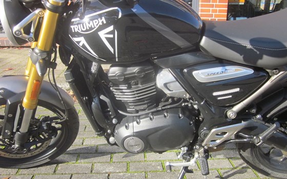 Gebrauchtmotorrad Triumph Speed 400 - Bild 8