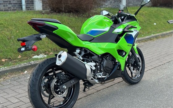 Neufahrzeug Kawasaki Ninja 500 SE - Bild 3