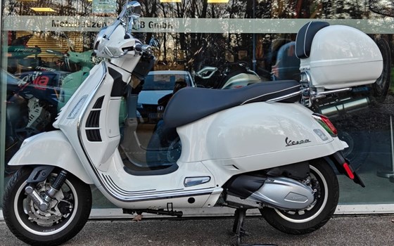 Gebrauchtmotorrad Vespa GTS 300 Super - Bild 5
