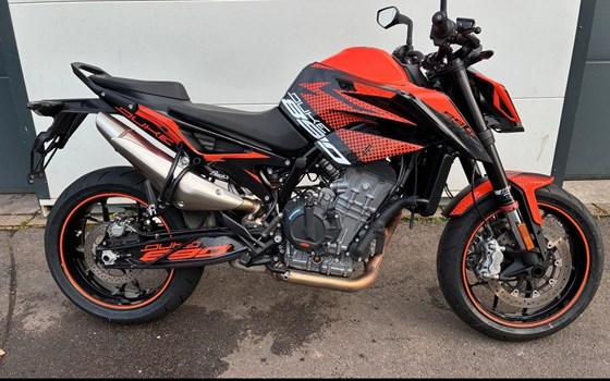 Gebrauchtmotorrad KTM 890 Duke L - Bild 1