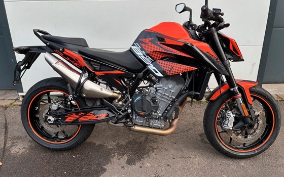 Gebrauchtmotorrad KTM 890 Duke L - Bild 2