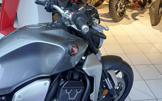 Gebrauchtmotorrad Honda CB1000R+ - Bild 11