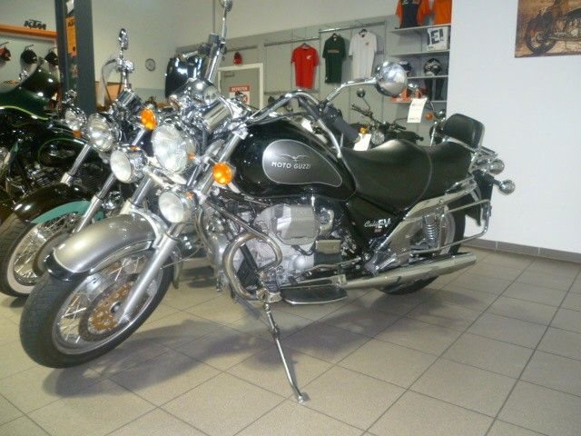 Moto Guzzi California EV