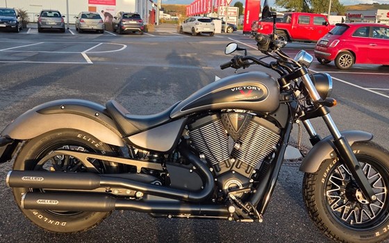 Gebrauchtmotorrad Victory Gunner - Bild 1