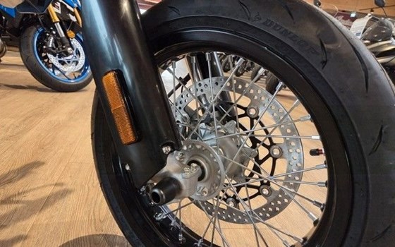 Neufahrzeug Suzuki DR-Z4SM - Bild 8