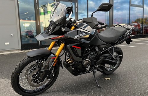Neumotorrad Suzuki V-Strom 800DE