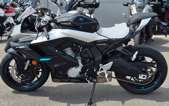 Gebrauchtmotorrad CFMOTO 675SR-R - Bild 2