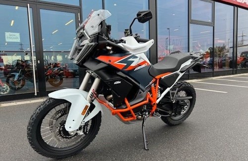 Neumotorrad KTM 1390 Super Adventure R