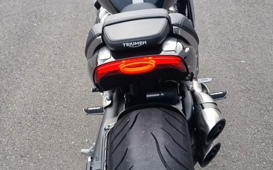 Gebrauchtmotorrad Triumph Rocket 3 R - Bild 6