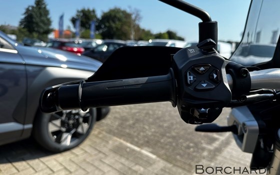 Neufahrzeug Moto Guzzi V85 TT - Bild 12