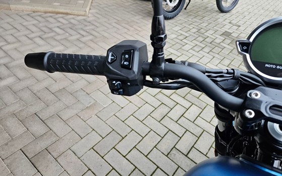 Neufahrzeug Moto Guzzi V7 Stone - Bild 15