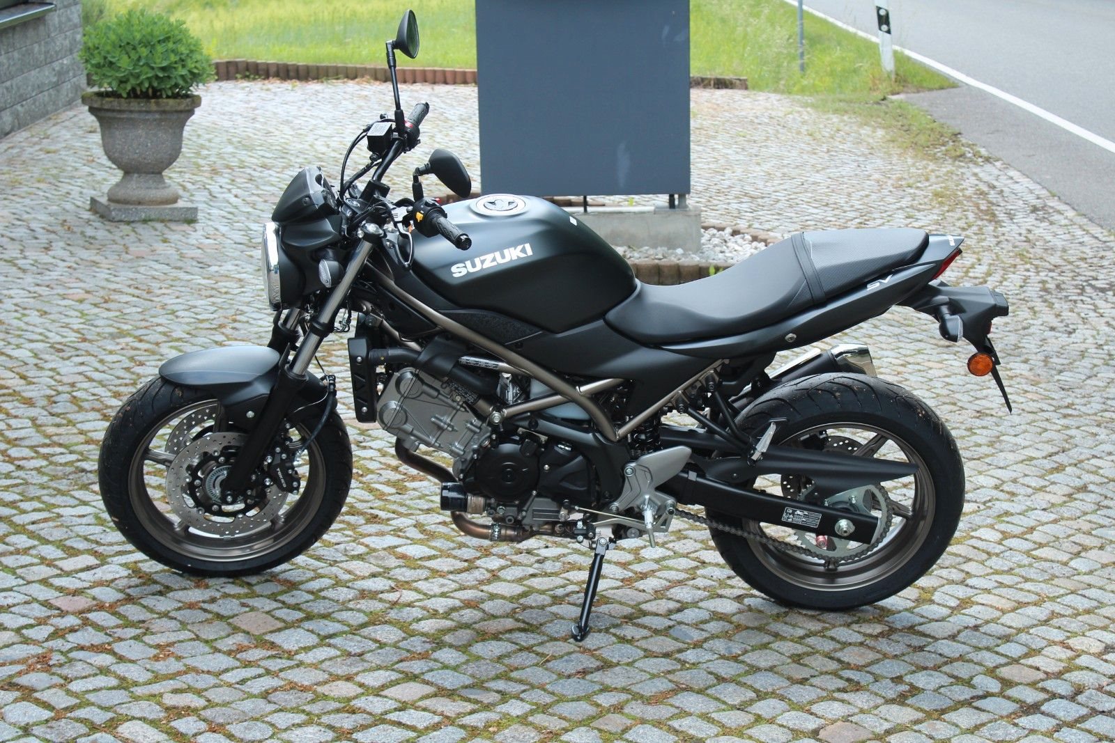 Suzuki SV650