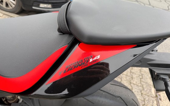 Gebrauchtmotorrad Aprilia Tuono V4 1100 Factory - Bild 11