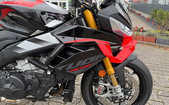 Gebrauchtmotorrad Aprilia Tuono V4 1100 Factory - Bild 14