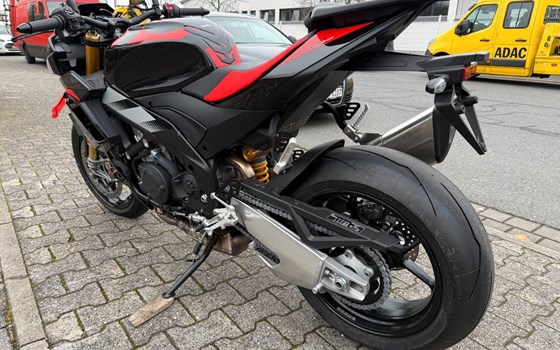 Gebrauchtmotorrad Aprilia Tuono V4 1100 Factory - Bild 7