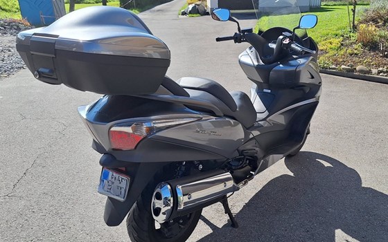 Gebrauchtmotorrad Honda FJS 400 Silver Wing - Bild 4