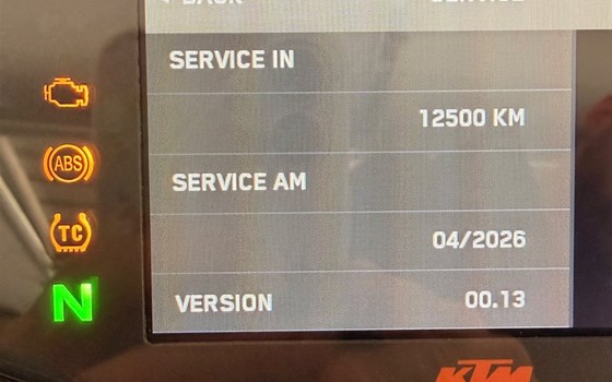 Gebrauchtmotorrad KTM 890 Duke GP - Bild 8