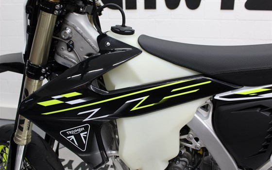 Neufahrzeug Triumph TF 450-E - Bild 7