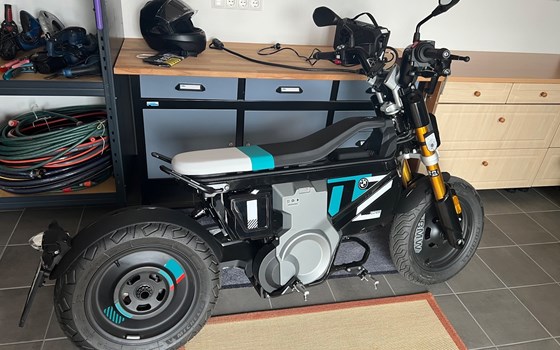 Gebrauchtmotorrad BMW CE 02 11kW - Bild 3