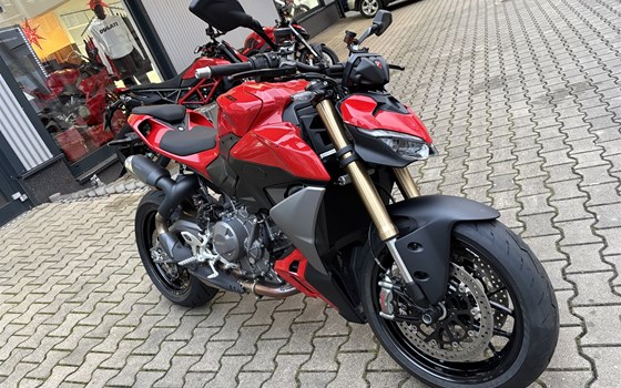 Gebrauchtmotorrad Ducati Streetfighter V2 - Bild 1
