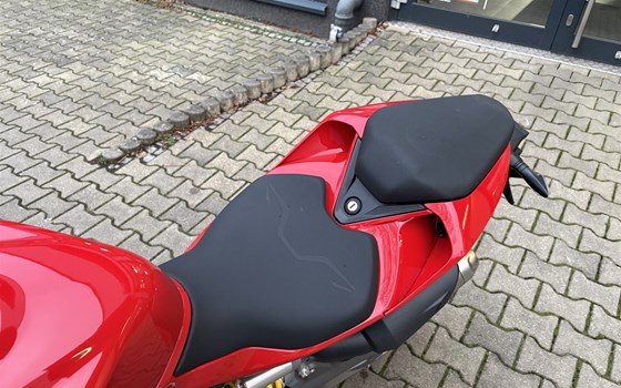 Gebrauchtmotorrad Ducati Streetfighter V2 - Bild 18