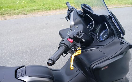 Gebrauchtmotorrad Yamaha TMAX 560 Tech Max - Bild 5