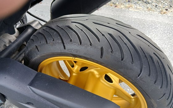 Gebrauchtmotorrad Yamaha TMAX 560 Tech Max - Bild 7