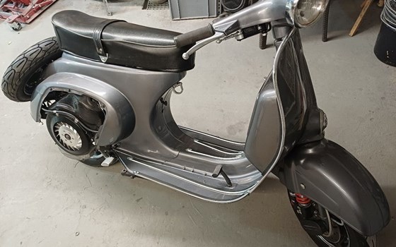 Gebrauchtmotorrad Vespa 125 Primavera - Bild 6