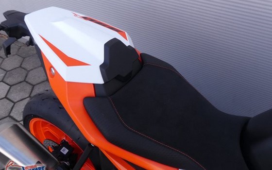 Neufahrzeug KTM 990 Duke R - Bild 4