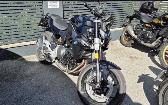 Gebrauchtmotorrad BMW F 900 R - Bild 1