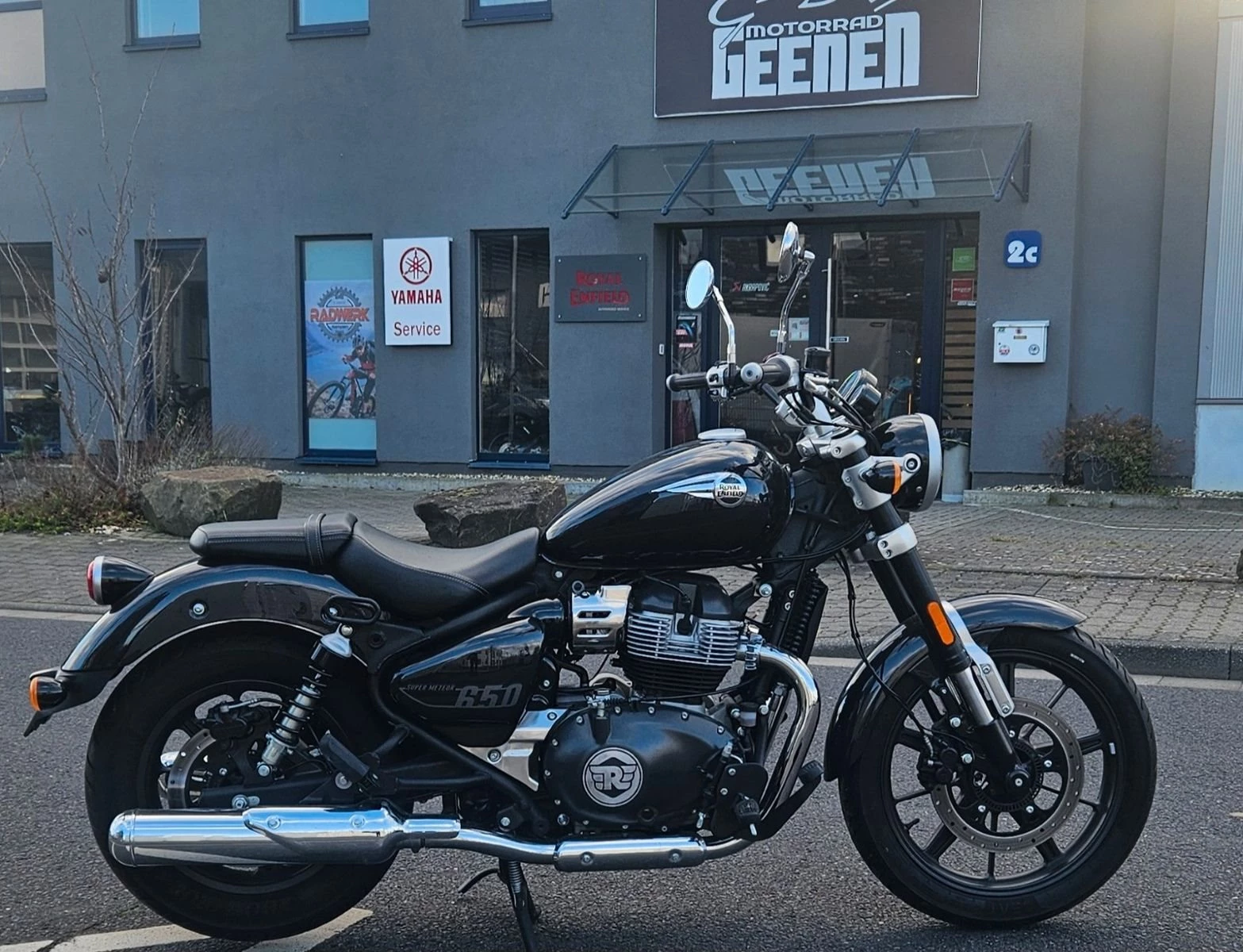 Royal Enfield Super Meteor 650