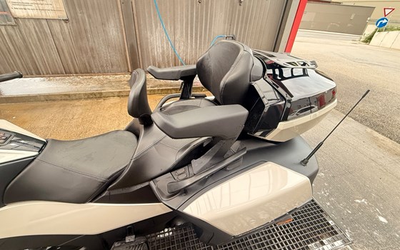 Gebrauchtmotorrad Can-Am Spyder RT - Bild 8