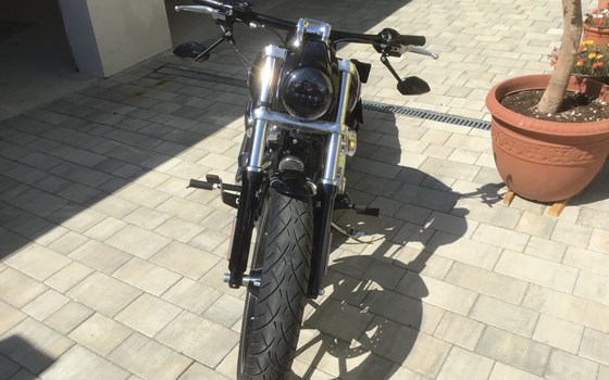 Gebrauchtmotorrad Harley-Davidson Softail Breakout FXSB - Bild 2