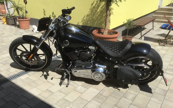 Gebrauchtmotorrad Harley-Davidson Softail Breakout FXSB - Bild 8