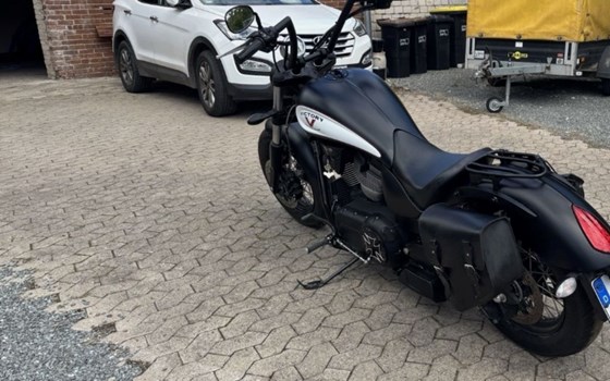 Gebrauchtmotorrad Victory High-Ball - Bild 3