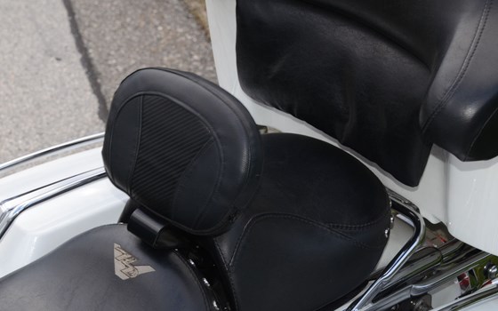 Gebrauchtmotorrad Harley-Davidson Touring Road King FLHR - Bild 8