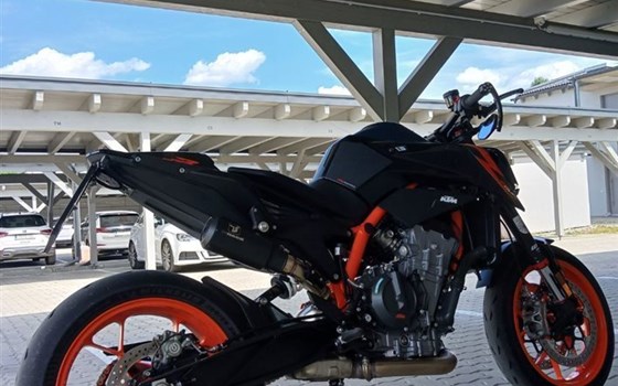 Gebrauchtmotorrad KTM 890 Duke R - Bild 7