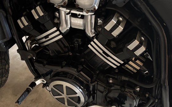 Gebrauchtmotorrad Yamaha V-Max VMX 1200 - Bild 2