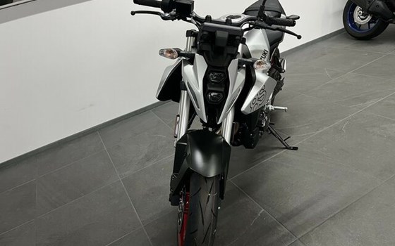 Gebrauchtmotorrad Suzuki GSX-8S - Bild 3