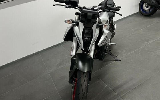Gebrauchtmotorrad Suzuki GSX-8S - Bild 3