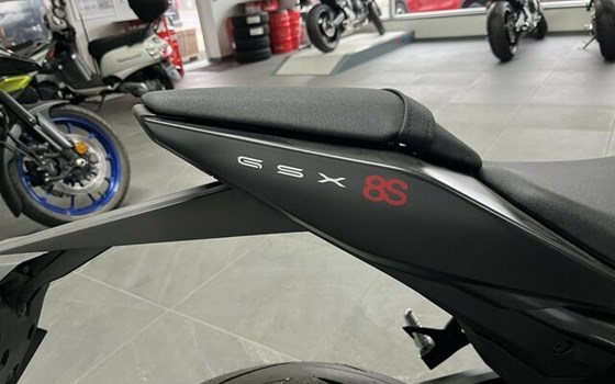 Gebrauchtmotorrad Suzuki GSX-8S - Bild 9