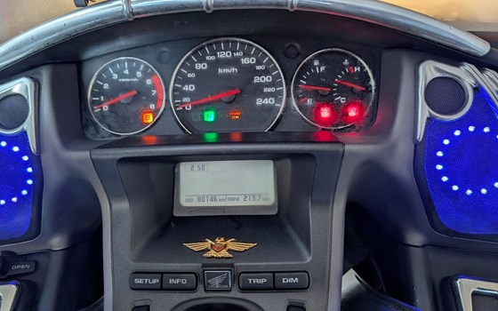 Gebrauchtmotorrad Honda GL 1800 Goldwing - Bild 7