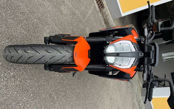 Gebrauchtmotorrad KTM 890 Duke GP - Bild 4