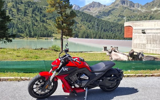 Gebrauchtmotorrad Benda LFC 700 - Bild 10